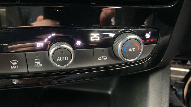 Vauxhall Mokka 100kW Ultimate 50kWh 5dr Auto Electric Hatchback